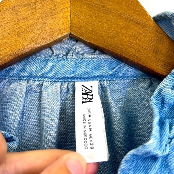Zara - Ruffle Denim Light Blue Button Down Long Sleeve Top Size Medium - Picture 10 of 12